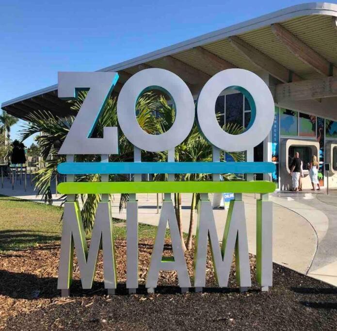 Amazing & Cozy Duplex Near Zoo Miami !别墅 外观 照片